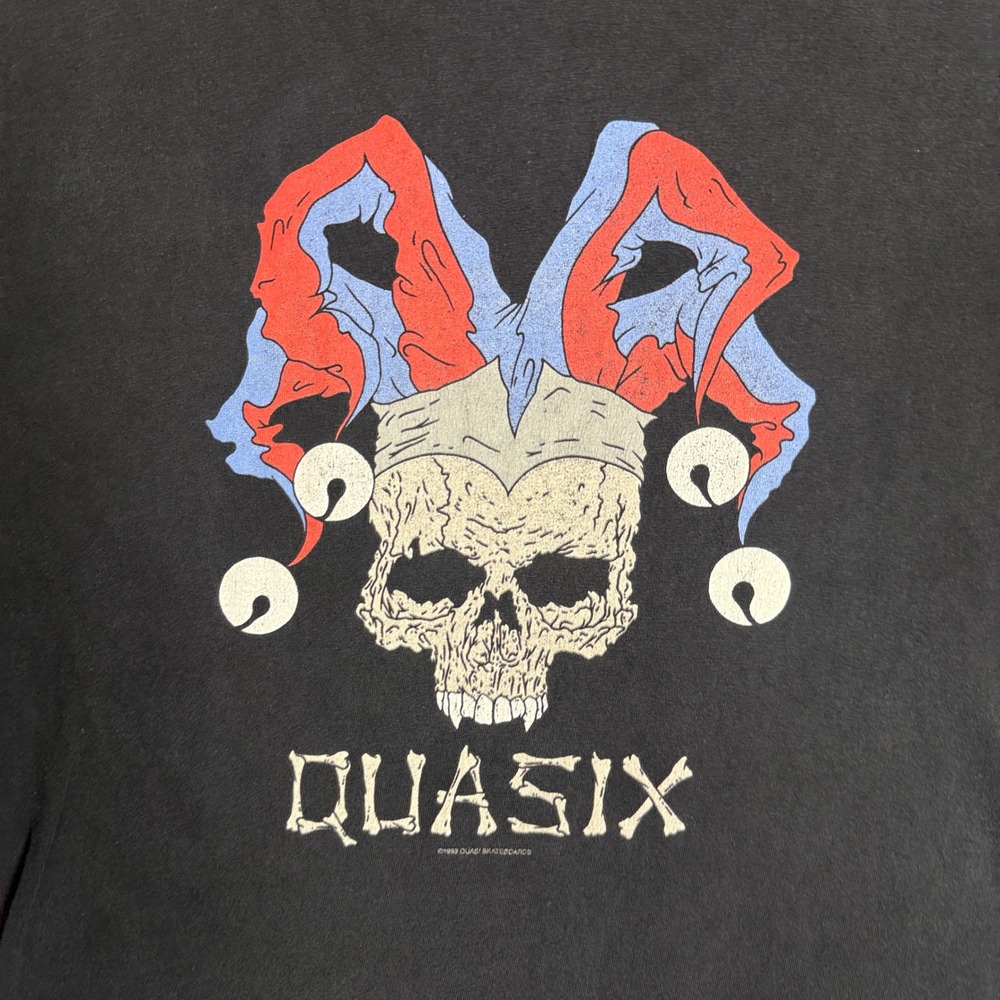 Quasix Graphic T-Shirt Mens Medium Black Jester Skull Vintage 1993 Skateboards - Picture 2 of 6